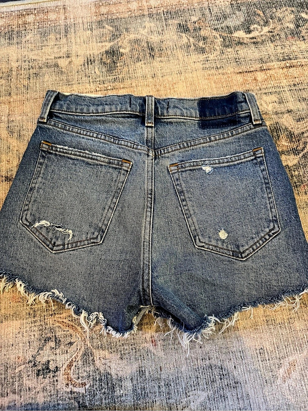 Abercrombie The Mom Short Distressed Jean Shorts Blue Waist 25 - Picture 2 of 2
